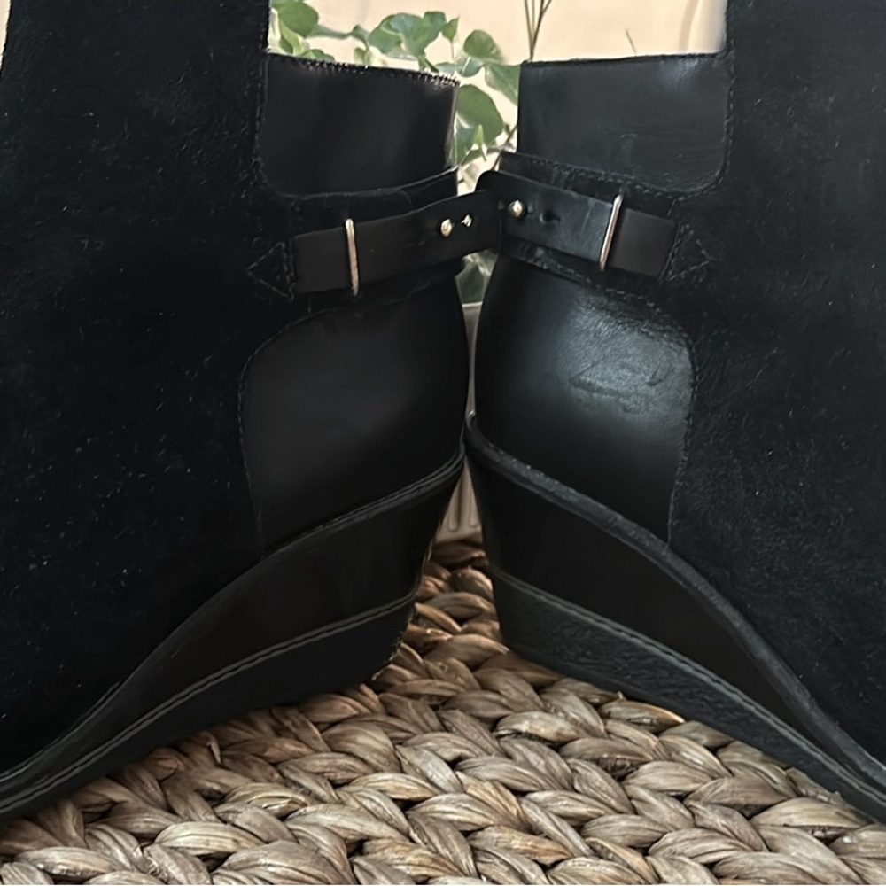 COLE HAAN/NIKE COLLABORATION * BRAND NEW * SIZE 8 * WATERPROOF *